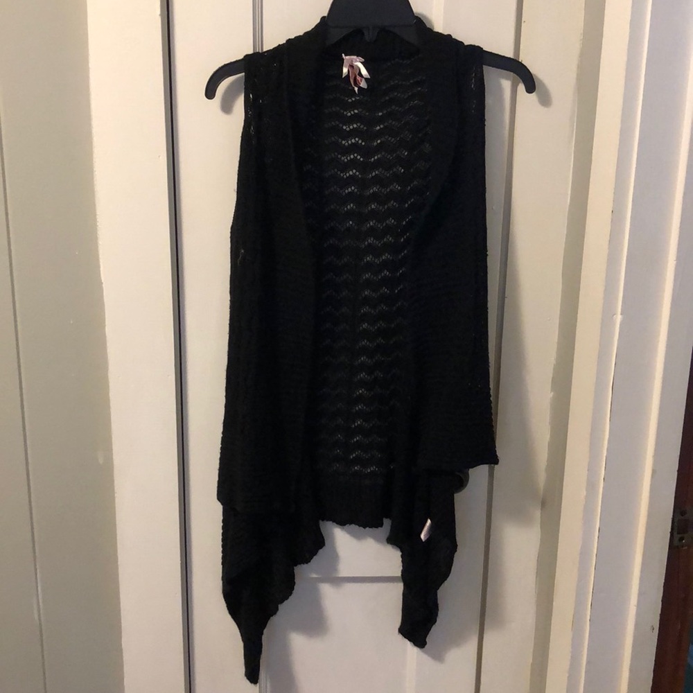 Derek Heart knit tank cardigan